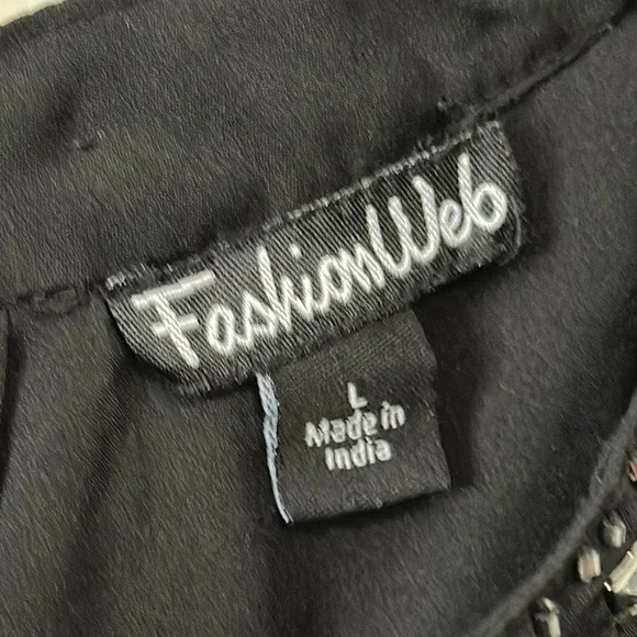 Black Asymmetrical Blouse with Cap Sleeves and Bib Collar - Picture 3 of 9